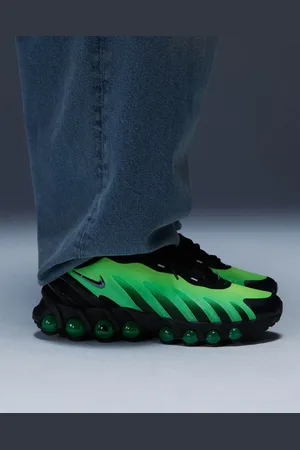 Nike Air Max DN8 sneakers in and green