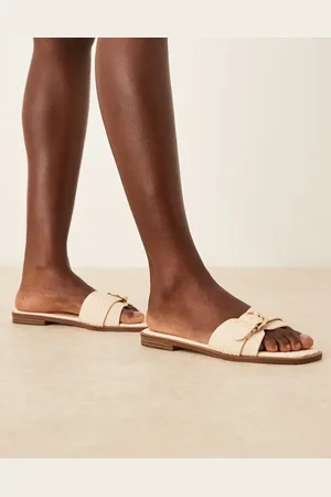 Raid Nikola buckle flat sandals in natural raffia