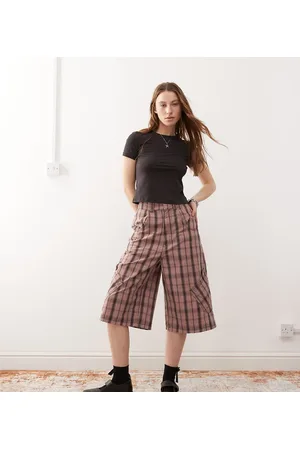 COLLUSION Baggy longline jorts in plaid