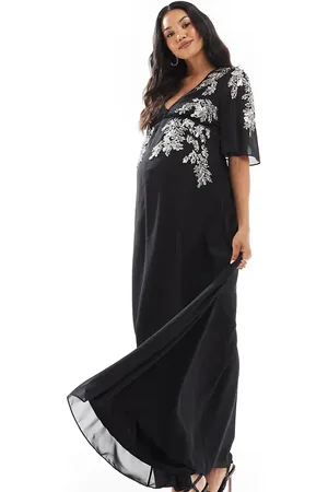 HOPE & IVY Flutter sleeve embellished maxi dress in