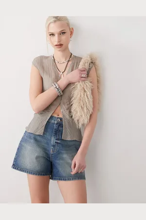 COLLUSION Denim mom shorts in midwash