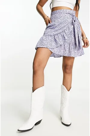 ONLY Ruffle wrap mini skirt in lilac floral