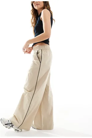 ONLY Contrast piping wide leg pants in beige