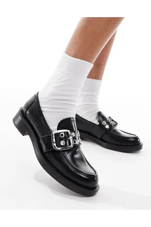 Stradivarius Buckle detail loafers in