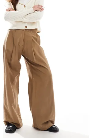 AWARE VERO MODA drapey tailored dad pants in warm