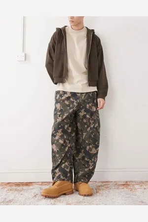 COLLUSION Balloon jeans in camo print