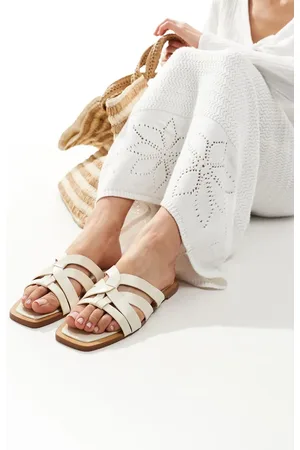 Stradivarius Strap detail flat sandals in ecru
