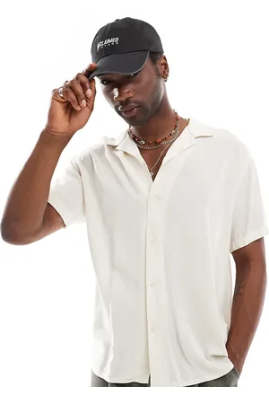 Reclaimed Short sleeve boxy revere shirt in ecru viscose