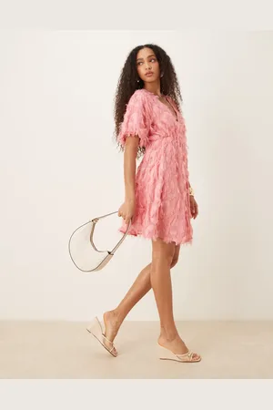 Y.A.S Textured v neck mini dress in bubblegum