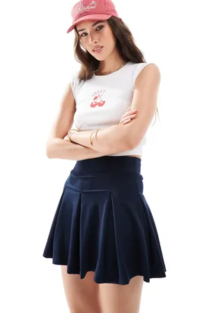 Miss Selfridge Pleated mini tennis skort in