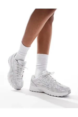 Nike P-6000 sneakers in and gray