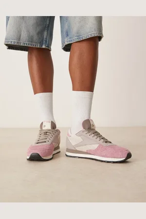 Reebok Classic leather sneakers in pink and