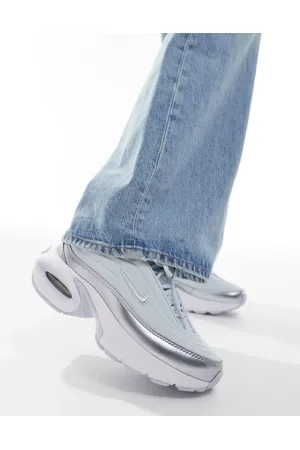 Nike Air Max Portal sneakers in light