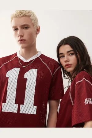 Reclaimed Unisex cropped boxy airtex t-shirt in burgundy