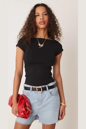 Gina Tricot Short sleeve boatneck slim fit rib knit top in