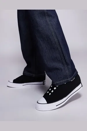Converse Puff Taylor sneakers in