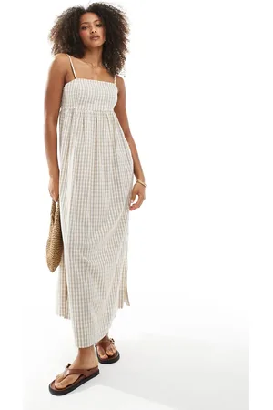 Daisy Street Throw on maxi dress with tie back in blush gingham