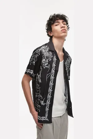Topman Short sleeve border printed shirt in