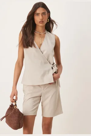 JDY Wrap vest in beige