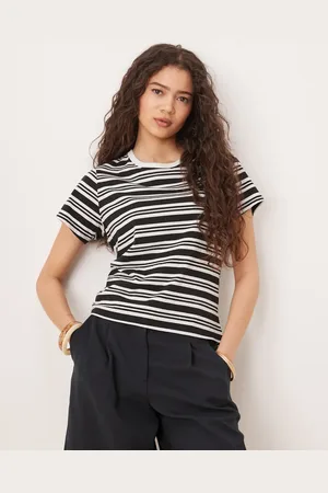 Abercrombie & Fitch Short sleeve skimming tee in black stripe