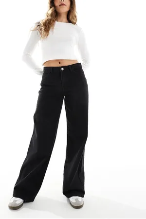 Pieces® Selma wide leg mid rise jeans in