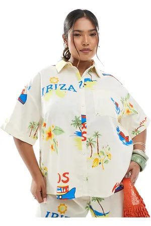 Pieces® Pieces Curve boxy fit shirt in cream based conversational print - part of a set