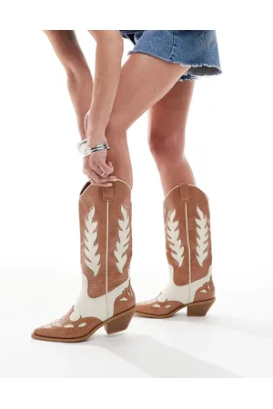SEQWL Lexus color block western boots in cream