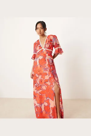 HOPE & IVY Frill sleeve maxi dress with keyhole back in coral print