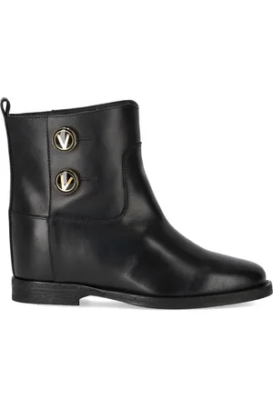 Via Roma Santa Monica Ankle Boot With Buttons