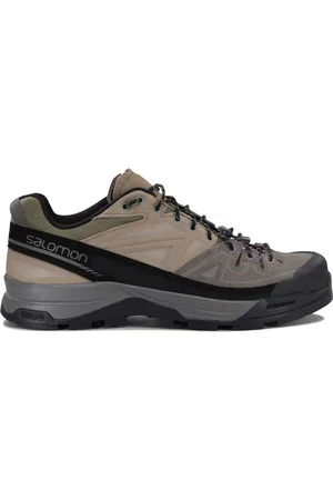 Salomon Sneakers & Slip On