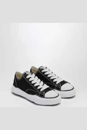 Maison Mihara Yasuhiro Black Peterson Low Sneakers In Canvas
