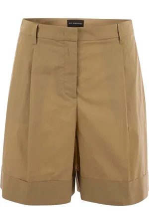 MVP Wardrobe Cotton Shorts With Darts