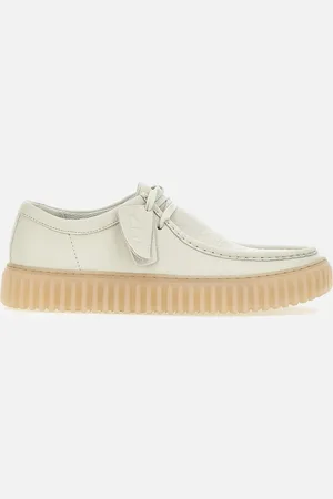Clarks Torhill Lo Leather Lace Up Sneakers