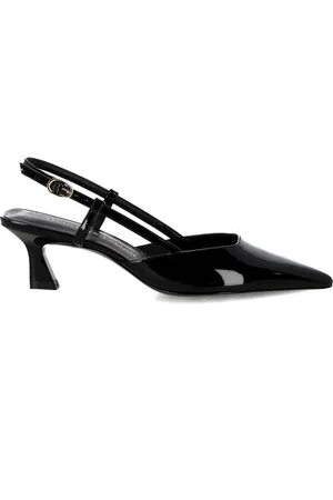 Stuart Weitzman Pointed Toe Sandals With Buckle