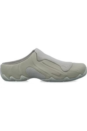 Nike Flat Shoes