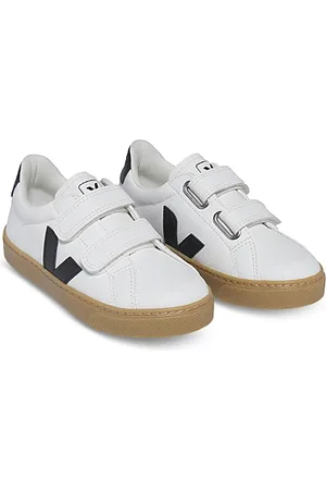 Veja Unisex Esplar Low Top Sneakers