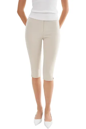 LaMarque Capri Pants