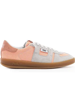 P448 Women