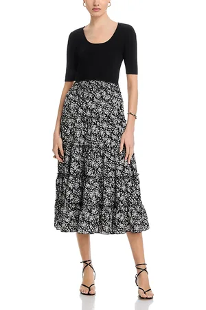 ELIE TAHARI Elbow Sleeve Scoop Neck Ribbed Dress