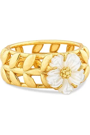 Capucine De Wulf Villandry Mother Of Pearl Flower Ring in 18K Plated