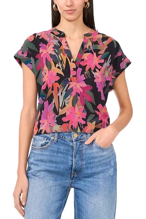 Vince Camuto Printed Split Neck Short Sleeve Blouse