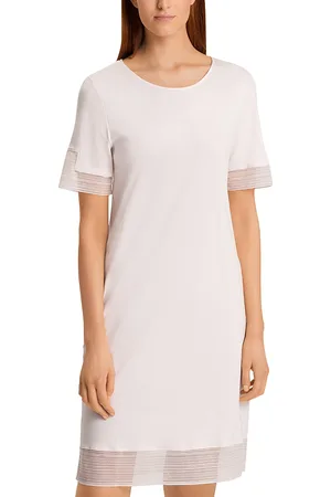 Hanro Sophie Lace Trim Short Sleeve Nightgown