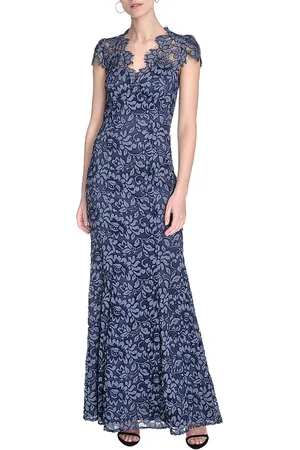 Eliza J Scalloped-Edge Lace Gown