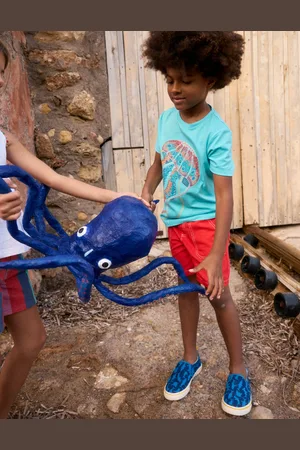 Boden Glow Superstitch TshirtCaribbean Blue Jellyfish Boys
