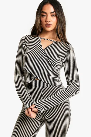 Boohoo Womens 2 Tone Rib Wrap Keyhole Long Sleeve Top - - 2