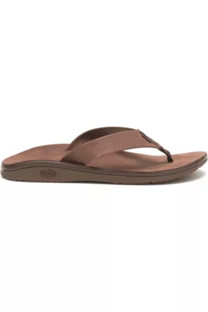 Chaco Men Sandals - Men's Classic Leather Flip Dark Brown, Size 8 Medium Width