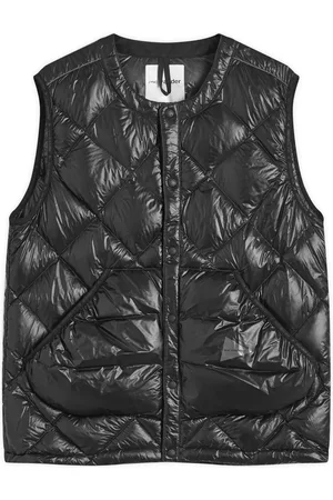 and wander Diamond Stitch Down Vest in , Size Large