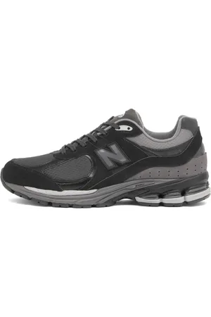 New Balance U2002RTG Sneaker in , Size UK 4