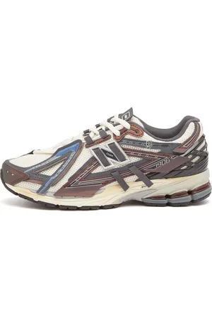 New Balance 1906A Sneaker in , Size UK 11.5