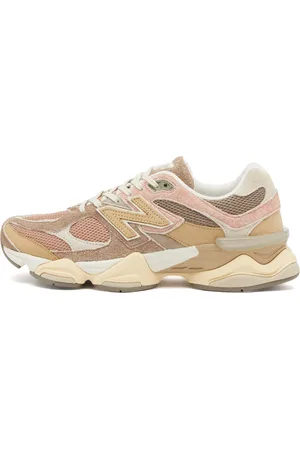 New Balance 9060 Sneaker in , Size UK 10